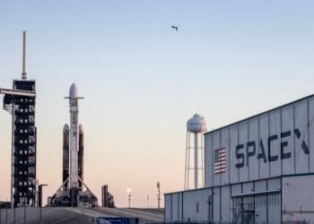 SpaceX стала самой дорогой частной компанией в мире