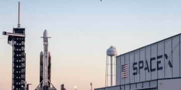 SpaceX стала самой дорогой частной компанией в мире