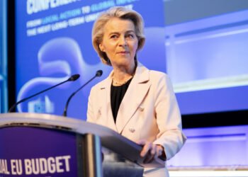 Еврокомиссия обнародовала предложения по финансовой помощи Украине в 2026-2027 годах