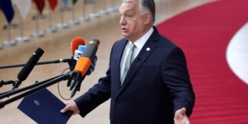 FT: ЕС заморозит российские активы бессрочно, чтобы ликвидировать угрозу вето Венгрии