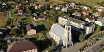 «Полный треш». Заместитель Садового показал проект застройки пригорода Львова