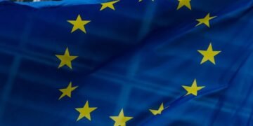 Politico: ЕС внесет Россию в черный список из-за отмывания денег