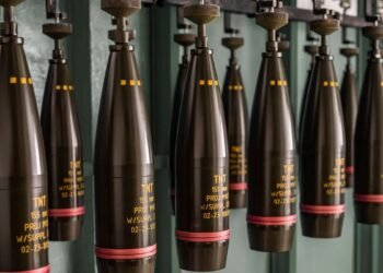 Словакия запускает «словацкую снарядную инициативу», но не для Украины