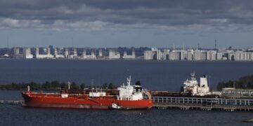 Reuters: ЕС и G7 хотят заменить «ценовой потолок» на российскую нефть запретом на морские услуги