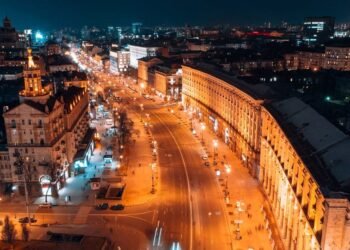 Больше «света для людей». Кабмин поручил сократить списки запрещенных к отключению предприятий