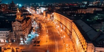 Больше «света для людей». Кабмин поручил сократить списки запрещенных к отключению предприятий