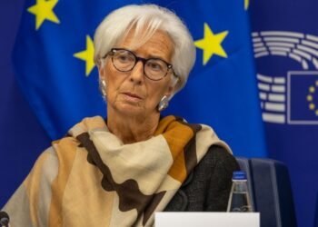 Лагард считает предложенную ЕС схему репарационного кредита «ближайшей к международному праву»