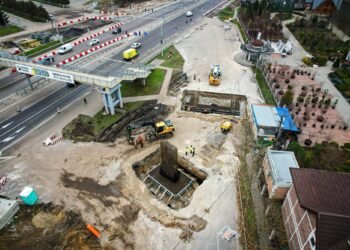 На трассе Киев – Одесса в Вите-Почтовой разморозили строительство разворотной «подковы»