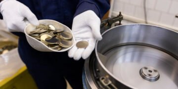 Нацбанк решил купить машину для уничтожения монет