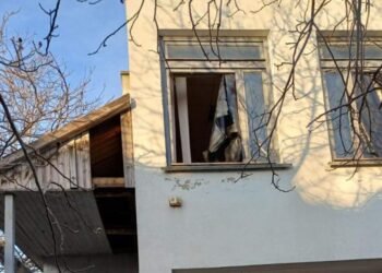 В результате вражеского обстрела пострадало здание налоговой инспекции в Измаиле – фото