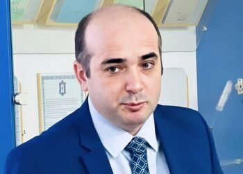 Кабмин отстранил главу Гослекслужбы и открыл против него производство