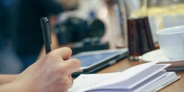 Бизнес в ноябре ухудшил оценки деловой активности ниже нейтрального уровня — НБУ