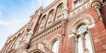 Официальный курс гривни к евро ослаб до исторического минимума 49,6684 грн/EUR1