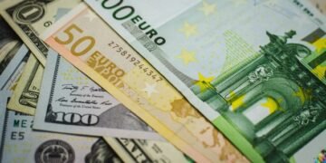 Валютные интервенции НБУ на прошлой неделе уменьшились на 26,5%, гривня подорожала