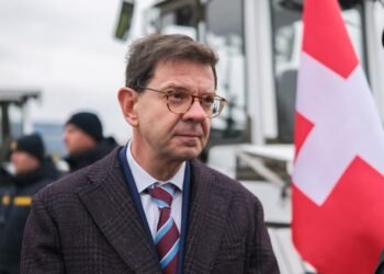 Швейцария готова стать площадкой для мирных переговоров по Украине, — посол