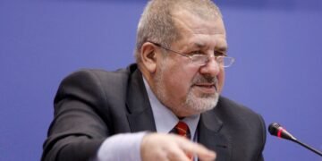 Глава Меджлиса ответил на заявление Трампа об «омываемом четырьмя океанами» Крыме