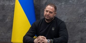 Зеленский вывел Ермака из состава Ставки и СНБО