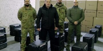 Бойцы 81-й бригады получили от «Украинской команды» мощные зарядные станции, — Палатный