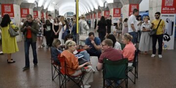 Украинцы готовы терпеть войну столько, сколько нужно? Что показал опрос КМИС