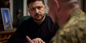 Фронтовые позиции и боевые подразделения ВСУ будут усиливаться, — Зеленский