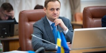 Более 162 млн тонн грузов перевезено по украинскому морскому коридору, из которых 98 млн тонн — зерно — Кулеба