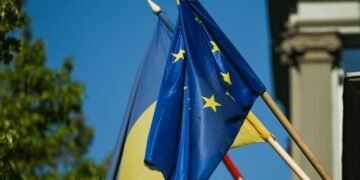 Особое условие: Украина хочет ускорить вступление в ЕС через мирное соглашение, — FT