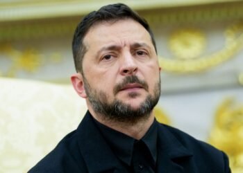 Зеленский: 87% украинцев хотят мира, но не ценой Донбасса