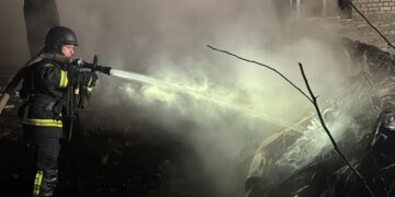 Россияне обстреляли Запорожье в новогоднюю ночь: среди раненых — подросток