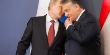 Венгерский стоп-сигнал: Орбан намекнул Путину, что сейчас лучше посидеть в Кремле