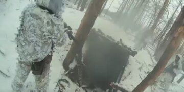 Спецназ ССО при -15 градусах снял часовых и взял в плен оккупантов. ВИДЕО