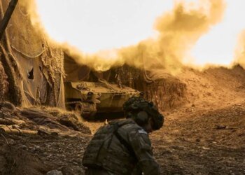 Враг бьет по всем направлениям: украинские защитники дают решительный отпор