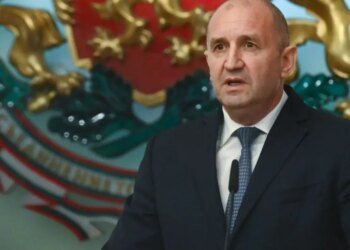 Конец эпохи Радева:  президент Болгарии уходит в отставку на фоне массовых протестов