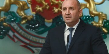 Конец эпохи Радева: президент Болгарии уходит в отставку на фоне массовых протестов