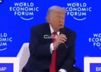 «Они просто дураки, если не договорятся»: Трамп сорвался на Зеленского и Путина. ВИДЕО