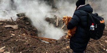 ГСЧС сообщает: четыре человека ранены после ракетного удара по Кривому Рогу. ФОТО