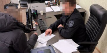 Платил деньги тем, кто ушёл в СЗЧ: ДБР разоблачило должностное лицо штаба в Кировоградской области