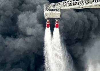 Во Львовской области ликвидируют последствия утреннего удара оккупантов. ФОТО