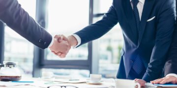 Рынок M&A в Украине в 2025 году вырос на 10%: список крупнейших сделок