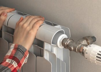 «Ситуация сложная, но контролируемая». Части Киева планируют вернуть тепло уже вечером