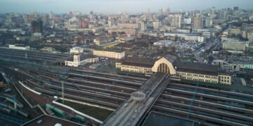 Укрзалізниця в срочном режиме изменила графики движения: некоторые поезда будут ехать дольше