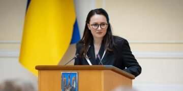 Свириденко: На этой неделе учителя начнут получать первые повышенные зарплаты