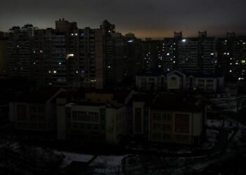 Госэнергонадзор проверил соблюдение графиков отключений в Киеве и области: какие результаты