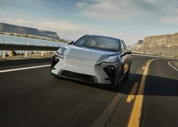 Lexus ожидает рекордные продажи в США несмотря на тарифы Трампа: покупатели ждут месяцами