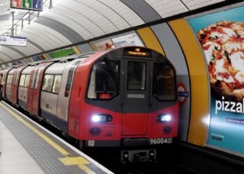 В Великобритании вступил в силу запрет на рекламу нездоровой еды