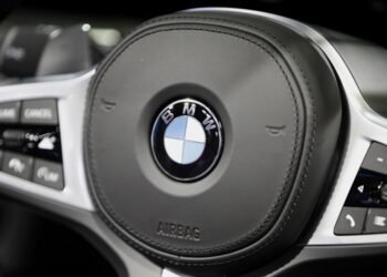 BMW отзывает десятки тысяч кроссоверов X3 из-за проблем с «умным» рулем