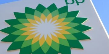 BP понесла рекордные $5 млрд убытков от «зеленой» энергетики