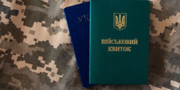 Борьба с тенью или имитация. Помогут ли новые критерии бронирования сделать зарплаты белыми