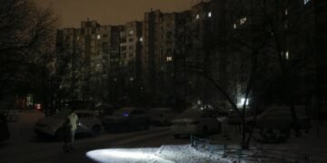 Еще 300 домов в Киеве остаются без тепла после атаки РФ 9 января