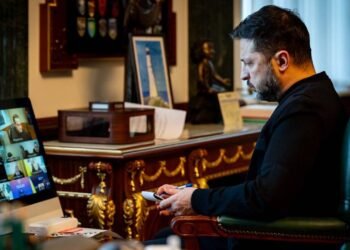 Зеленский об отоплении в Киеве: Есть различия в отчетах города и Кабмина по количеству домов