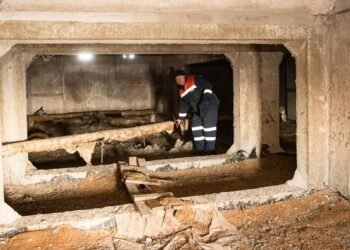 Вернуть отопление в Киеве помогают 50 ремонтных бригад, в том числе сто железнодорожников – фото